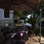 Вилла Old Fisherman's Таранто
