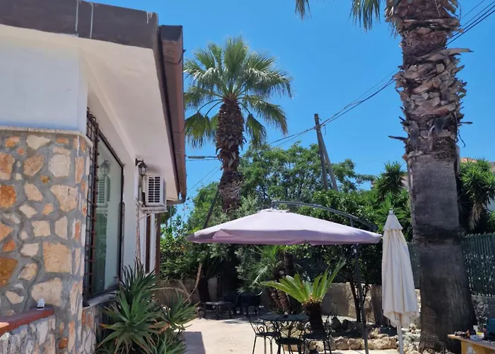Old Fisherman's Vila